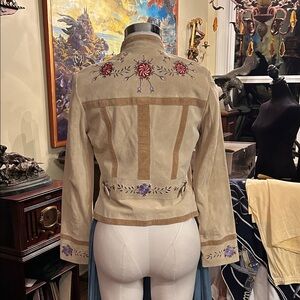 NWT Sz 6 Acorn Suede  Leather Embroidered Women's Tan Jacket with Floral Accents